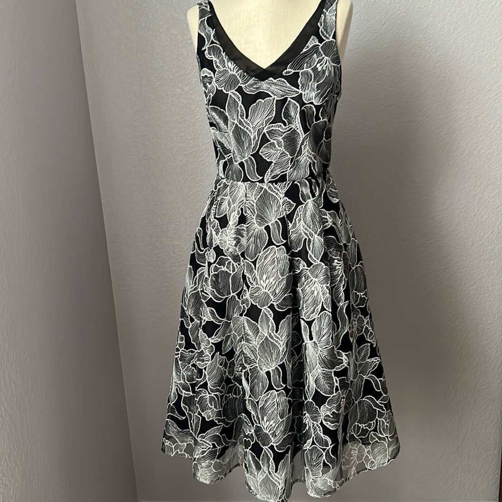 WHBM Dress NWT